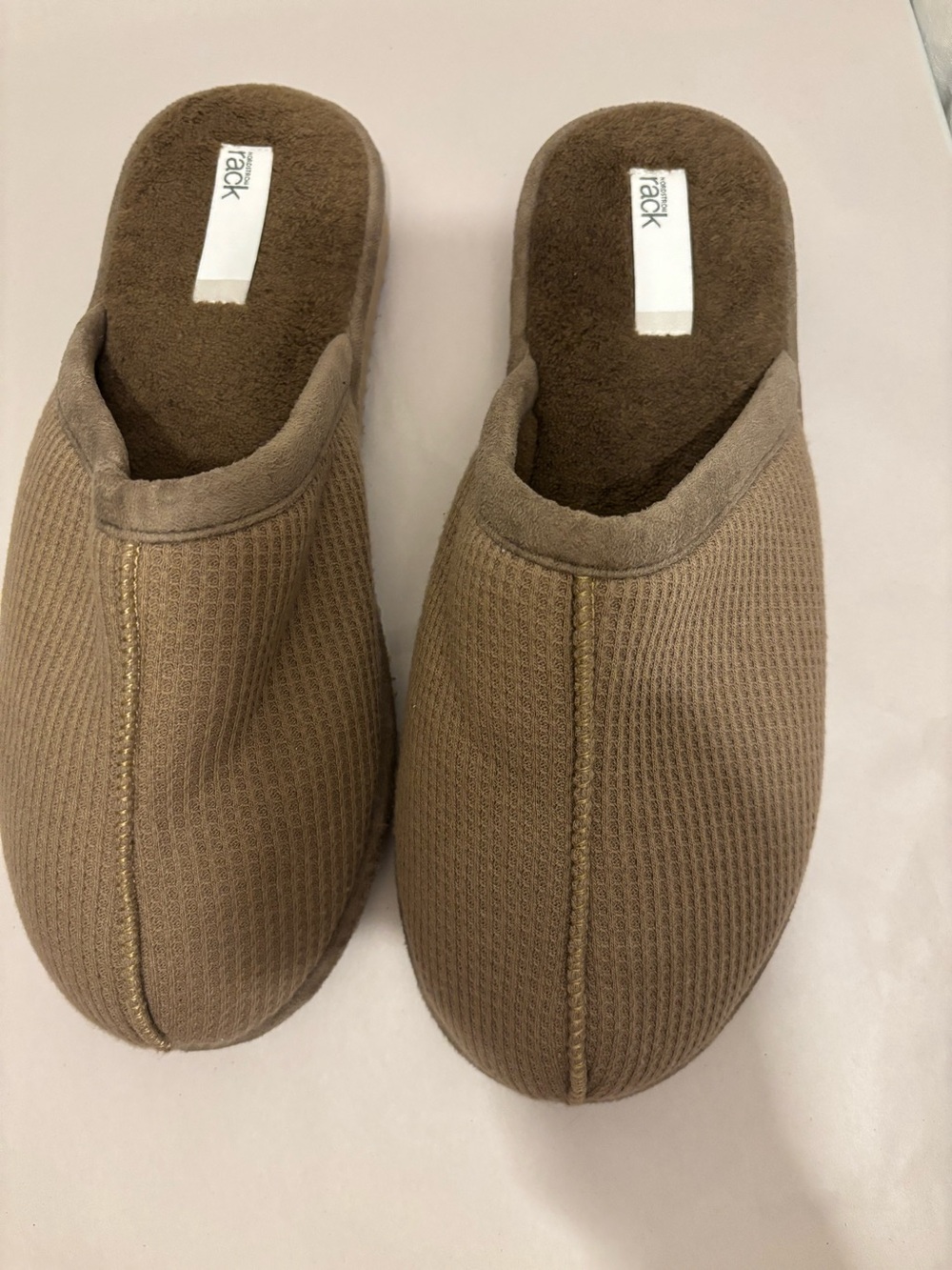 Slippers Nordstrom rack 
Size L (11-12)  new without box